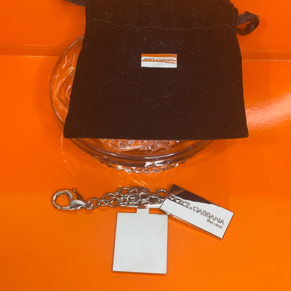 Dolce & Gabbana Silver Keychain with Logo - Picture 2 of 7